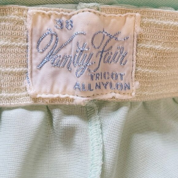 Vintage Vanity Fair Tricot Nylon 1960's Lace Lounge Set Pajamas Seafoam Medium - Picture 8 of 10